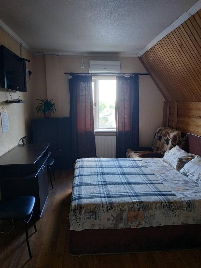 Hotel Restaurant Complex Boyarskiy Dvor Boyarka Extérieur photo
