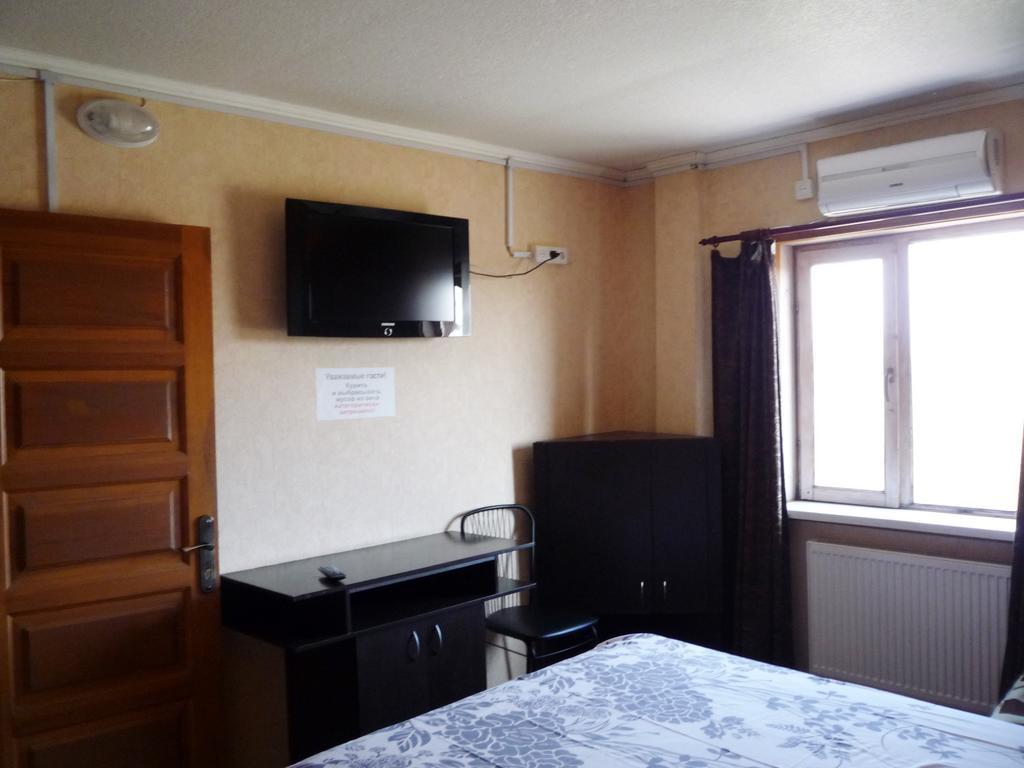 Hotel Restaurant Complex Boyarskiy Dvor Boyarka Extérieur photo